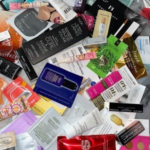 COPY - HUGE: Mystery Beauty Sample Bag 💋